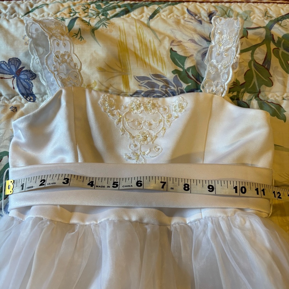 Davids Bridal Flower Girl Size 7 Lace shoulder straps White Dress Gown Fairy - Picture 7 of 11